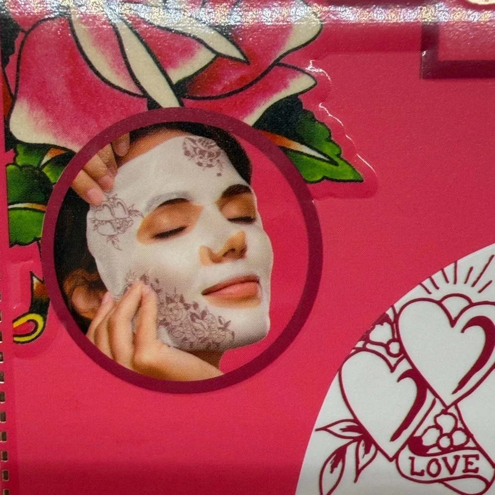 Ed Hardy Vitamin C & Collagen Mask Set 7 ct. SEALED. BNIB.